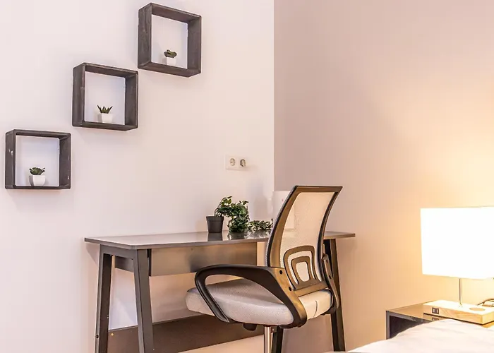 Апартаменти Comfortable 2-bedroom In Відень