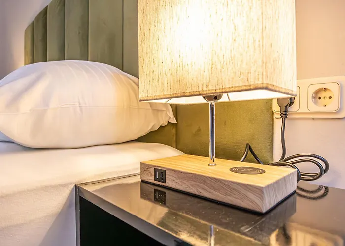 Апартаменти Comfortable 2-bedroom In *